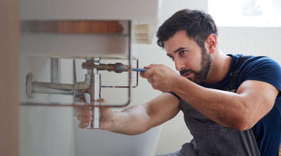 Faucet repair for sink in Lovington, NM